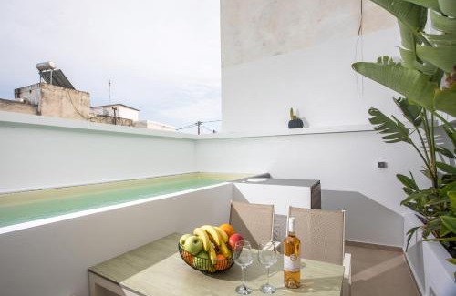 Kalithies Apartment | Casa Antonis - Modern Home with Jacuzzi near Faliraki
