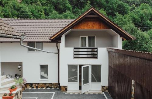 Sugag House | Casa Ara