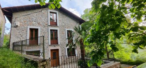 Penamellera Alta House | "Casa Bardales"