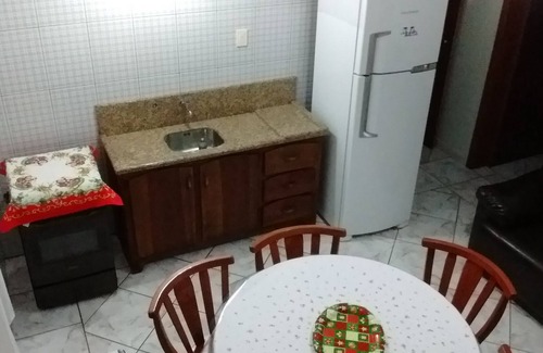 Barra da Lagoa House | Casa Beira Do Canal C/Air, Tv, Internet S/Fio Great Location Near The Beaches