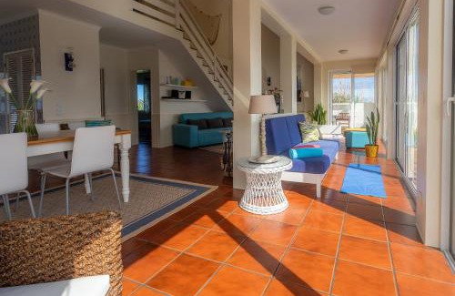 Ponta Delgada House | Casa Beira Mar