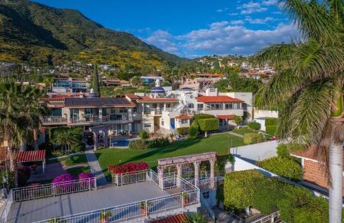 Raquet Club House | Casa Bella vista