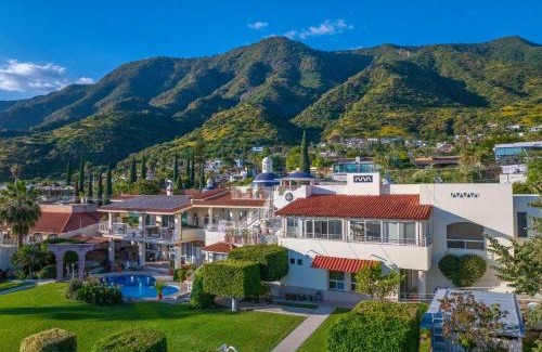 Raquet Club House | Casa Bella vista