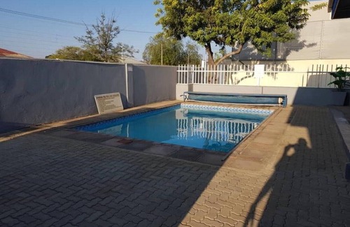 Windhoek West House | casa bem vindo Windhoek (8)