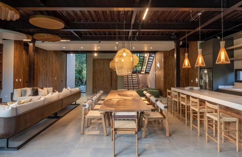 Barbosa Villa | Casa Bosque Luxescape in Nature
