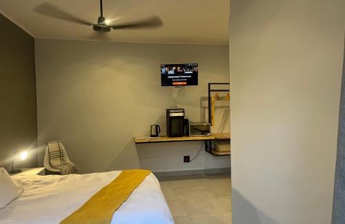 Hatfield House | Casa Bravo - Cozy Traveller