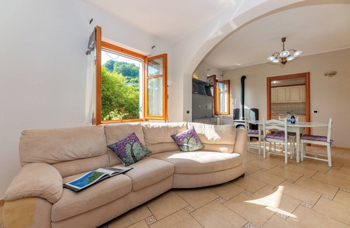 Calice Ligure Apartment | CASA CAMILLA:Villa among the hiking, climbing and MTB trails of Finale L. ⭐