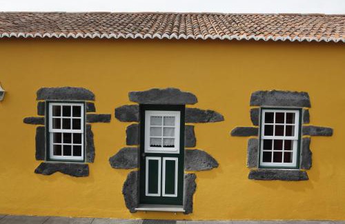 Capelo House | Casa capelinhos