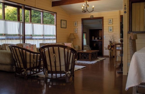 Alto da Boa Vista House | Casa Charmosa com Lareira e Espaço de Lazer