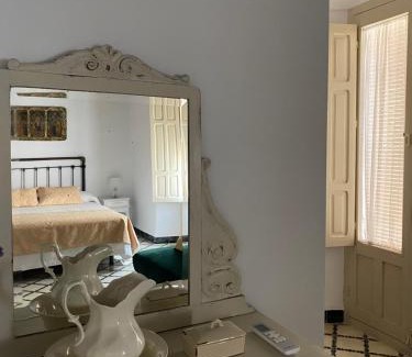 Montilla House | Casa Cordón