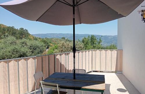 Bravaes House | Casa Coruja