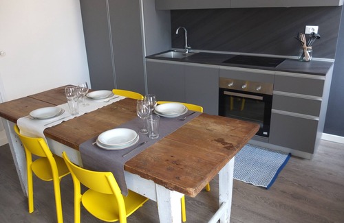 Desenzano del Garda City Centre Apartment | Casa Costa Nuovissima in Centro Storico