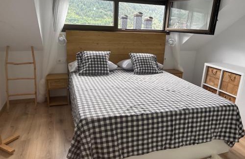 Encamp Apartment | Casa Cris Encamp