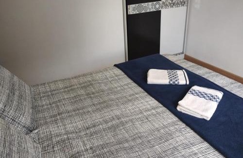 Jardim das Americas Apartment | Casa Curitiba 120m² (1 Suíte e 2 Quartos) com garagem em condomínio