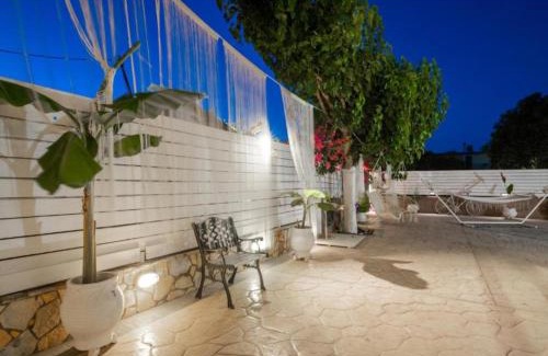 Neromilos Villa | Casa D'Oro Exclusive Villa