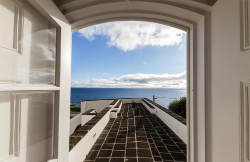 Lagoa House | Casa da Rocha Quebrada