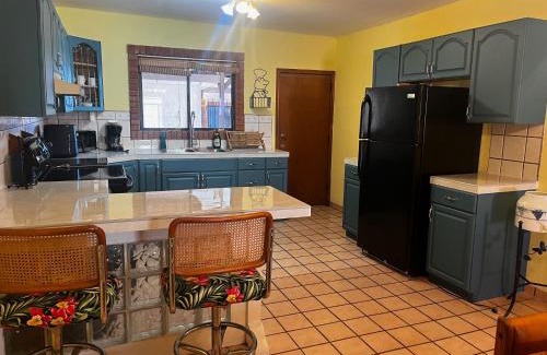 San Felipe House | Casa de al lado - 2 bedroom house w/bonus bunkhouse!