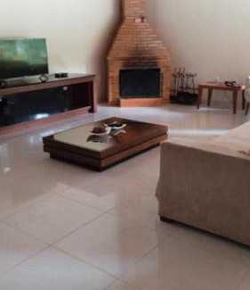 Domingos Martins House | CASA DE CAMPO Banheira, Lareira e Cachoeira