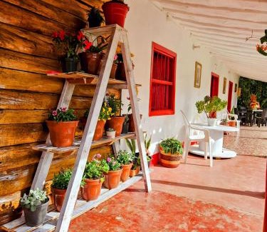 Medellin House | Casa De Campo "Las Chispas"