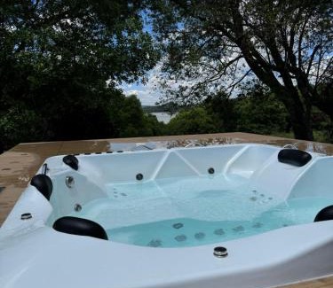 Mato Castelhano House | Casa de Campo Luxuosa Com Jacuzzi Gigante