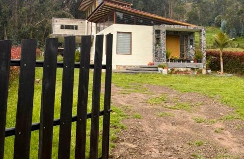 Ubate House | Casa de Campo Moderna Ubaté - Sector La Laja