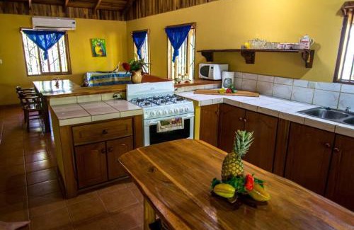 San Isidro House | Casa de la Naturaleza