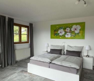 Millstatt Apartment | Casa de la Paz, Millstatt - geräumige neu ausgestattete FeWo mit Seeblick und Bergpanorama
