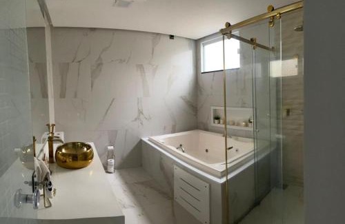 Jiboia Branca House | Casa de Luxo