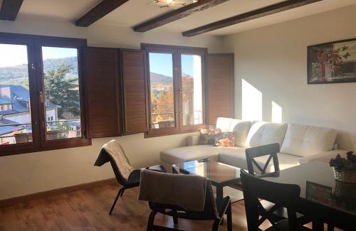 La Pradera de Navalhorno Apartment | Casa de Navalhorno Valsain