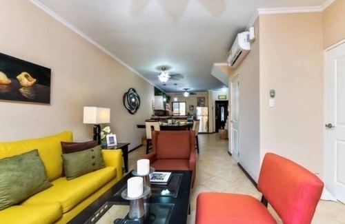 Esmeralda House | Casa de Pauline - Noord