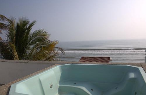 Alvarado House | Casa de Playa las Barrancas al Mar