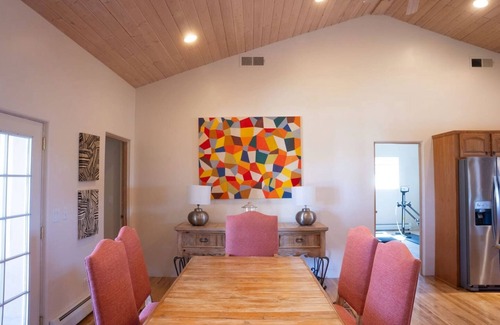 Agua Fria House | Casa del Artista - Spacious 3-bedroom house in delightful Santa Fe!