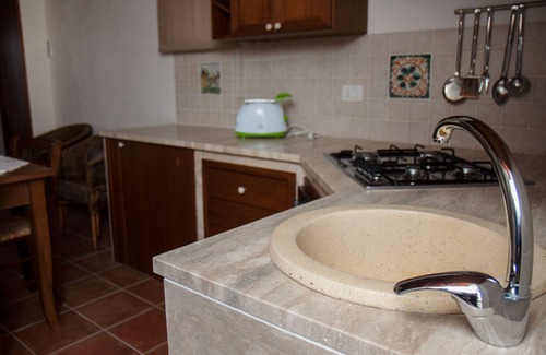 Chiaramonte Gulfi House | Casa Del Gelso Bianco with swimming pool