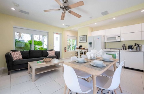South Lake Apartment | Casa Del Mar # 5 , Beach access