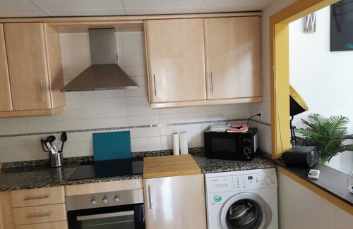 Peniscola House | Casa del Sol. For families, groups or vacationers with pets.