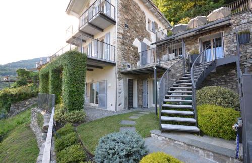 Gravedona Apartment | Casa di campagna Rosina con piscina e vista lago