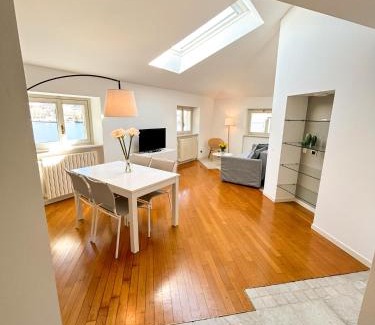 Malgrate Apartment | Casa di Giò - Comfy Lake Como Attic