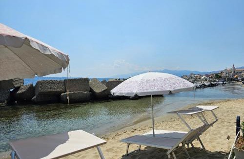 Torre di Faro Apartment | Casa di Nonna Mariella