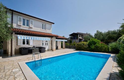 Radini Villa | Casa di Oliva