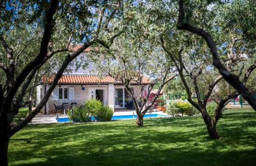 Radini Villa | Casa di Oliva