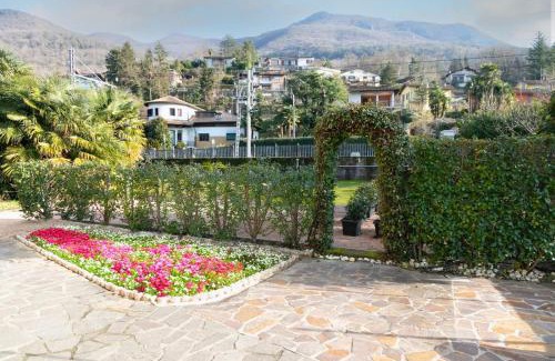 Besano Apartment | Casa di RoSe - Free private parking