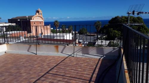 Malfa Apartment | Casa Didime, al centro di Malfa a soli 600 mt dalla spiaggia