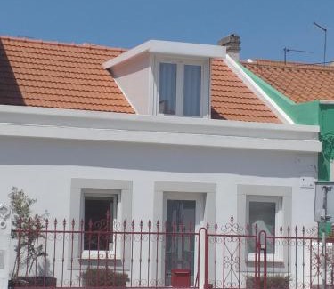 Seixal House | Casa do Lado - The next door