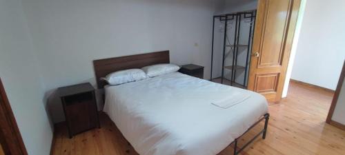 Castro Caldelas House | Casa do Outeiro de Aguil