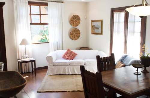 Petropolis House | Casa do Pintor