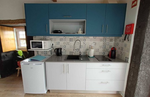 Angra do Heroismo Apartment | Casa do Poço - Little house, located in the heart of a calm and rural village.