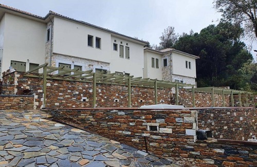 Kali Vrysi Apartment | Casa Dobrescu Katigiorgis 7 rooms