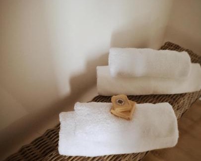 Vistea de Jos House | Casa Domestic, a modern guest house in the transylvanian countryside