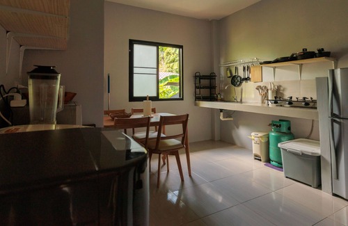 Thong Sala House | Casa Eden Thong Sala Center 2BR 4K TV AC