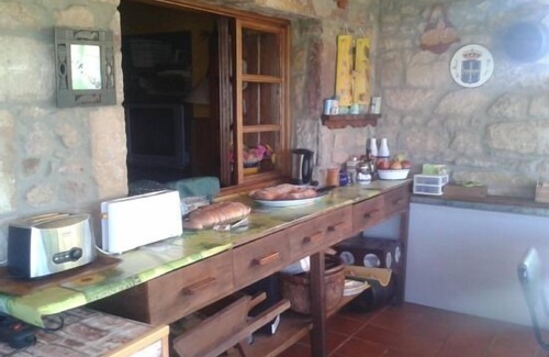 Priesca Cottage | Casa El Piensu for 8 people 300 m from the sea and views of the Sierra.